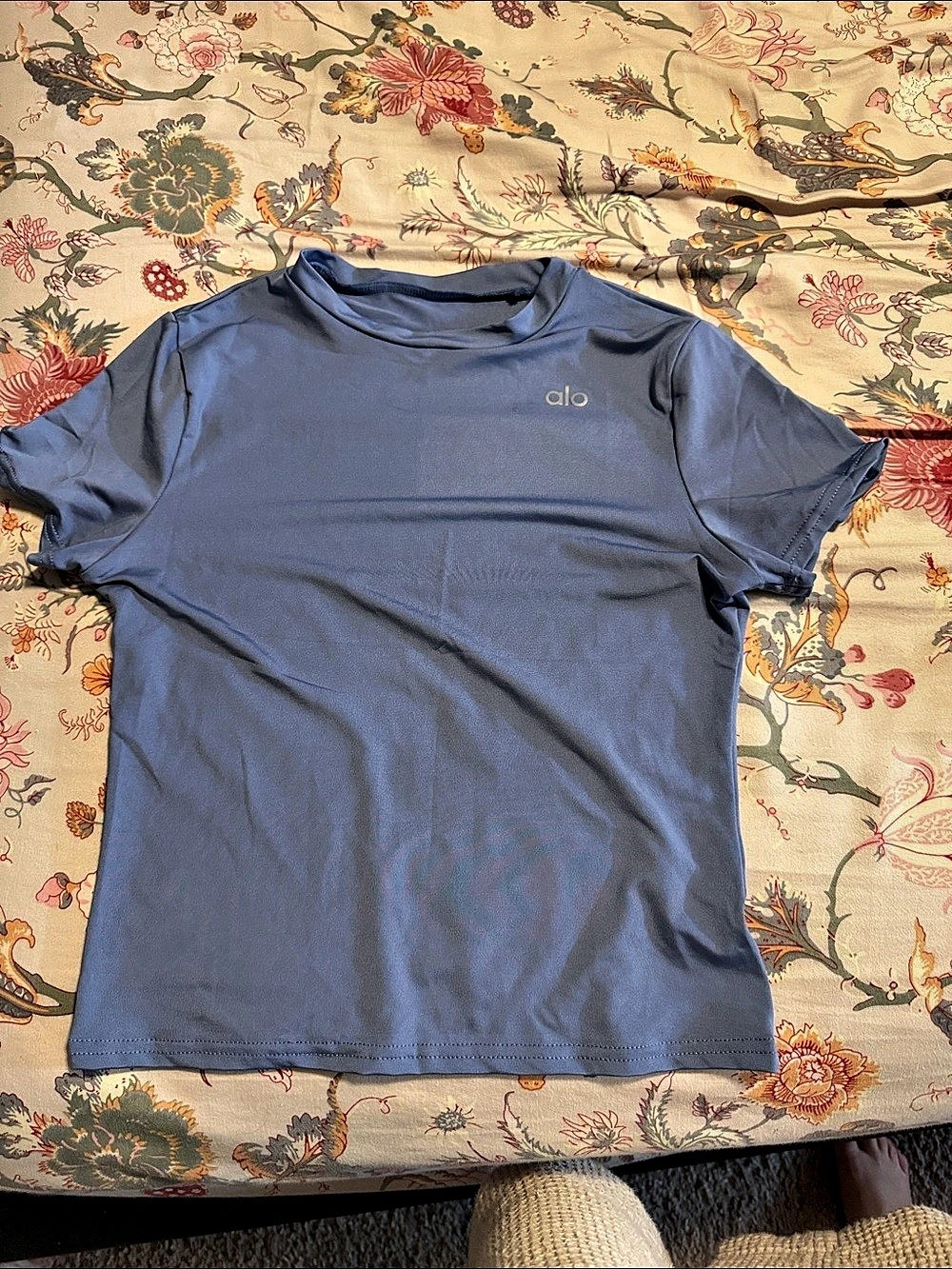Fake alo Short Sleeve Athletic Top in Blue